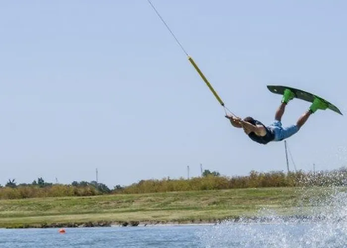 Maisonnette à - Fr-1-194-333